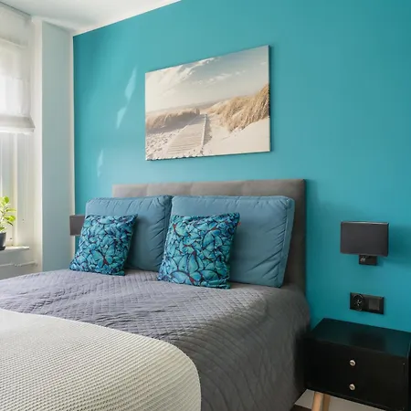 Ina Rent Przy Plazy Mazurska Апартаменты *